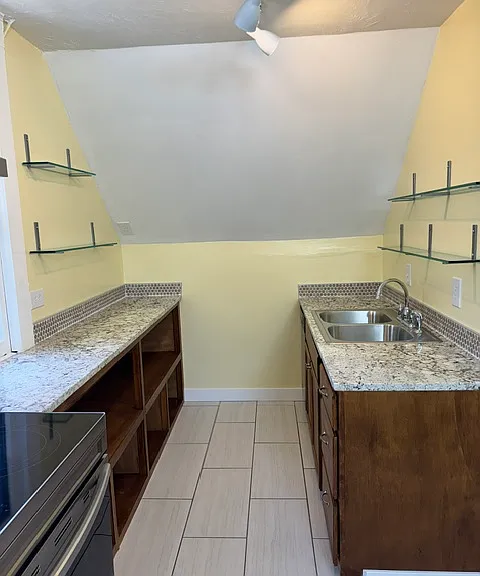 1206 E Cedar Ave — Photo 10