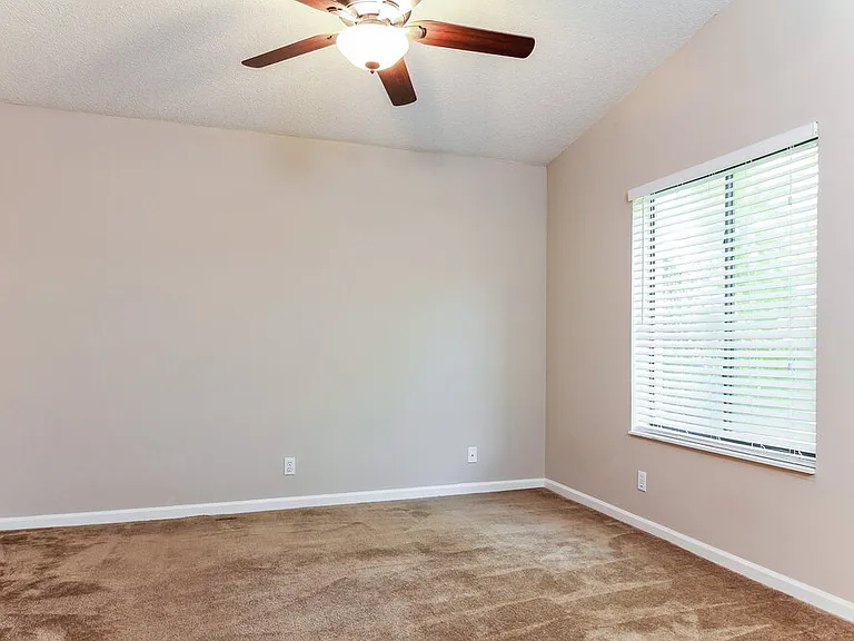 7755 Dawson Ct — Photo 16