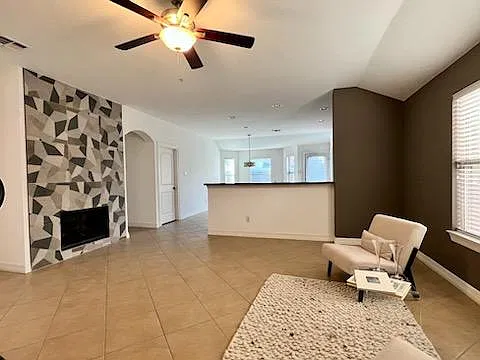 1740 Kittyhawk Dr — Photo 4