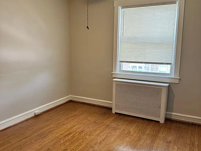 4353 Shamrock Ave — Photo 3