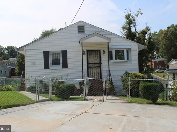 4827 Gunther St, Capitol Heights, MD 20743