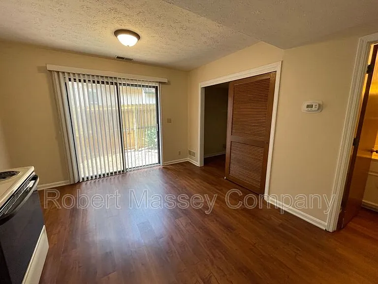 2853 Grinstead Dr #2853GRI-2 — Photo 8