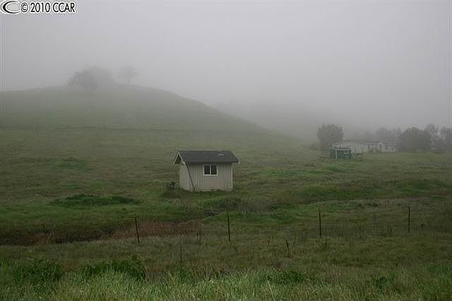 2nd image of 2989 Briones Valley Rd