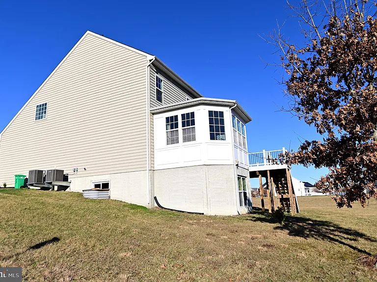 7001 Chaptico Ct — Photo 6