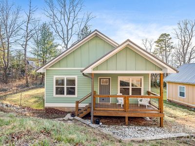 335 Rosscraggon Rd, Arden, NC, 28704