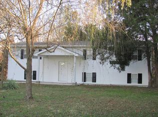 12001 Pebble Point Rd, Marion, IL 62959