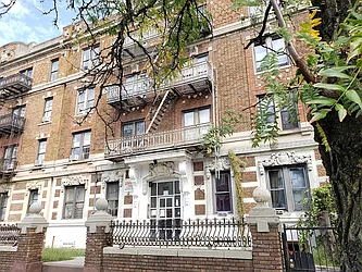 Rented by Signature Property Realty