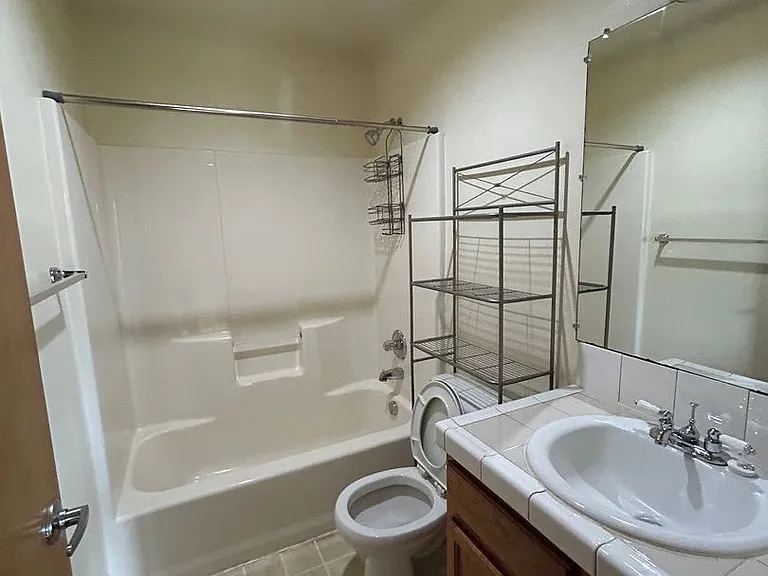 3412 SE Vineyard Rd #1 — Photo 9
