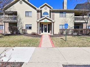 8830 Yardley Ct APT 103, Indianapolis, IN 46268