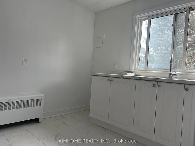 425 Burlington Ave #4 — Photo 10