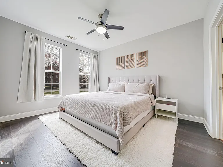 801 S Greenbrier St #113 — Photo 11