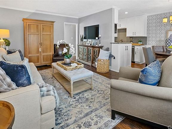 4th image of 1525 E 2nd St APT 8
