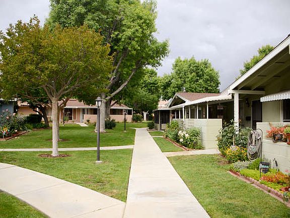 4th image of 19204 Ave Of The Oaks Unit C