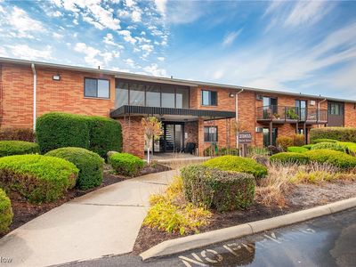 23855 David Dr UNIT 209, North Olmsted, OH, 44070