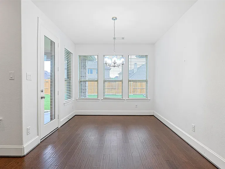 5919 Solara Ledge Ln — Photo 13