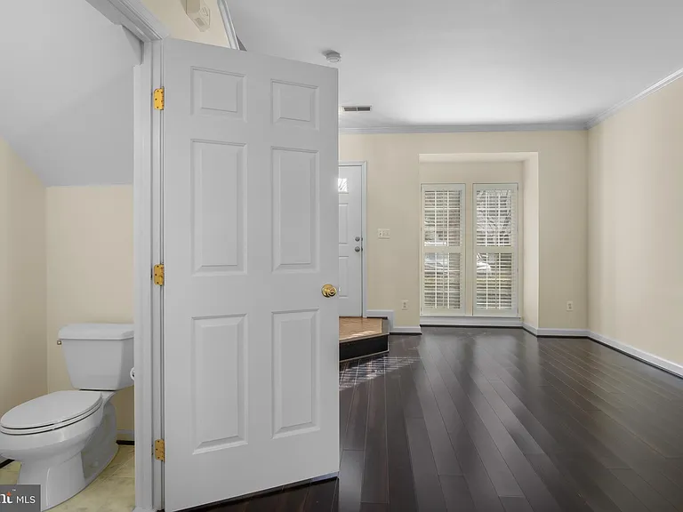 4384 Sutler Hill Sq — Photo 6