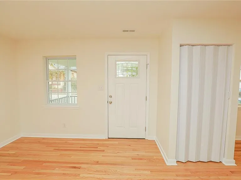 120 Lipscomb St — Photo 6