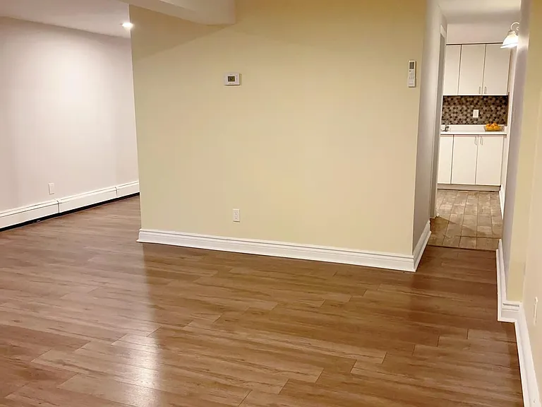 297 Vaughan Rd #C — Photo 7