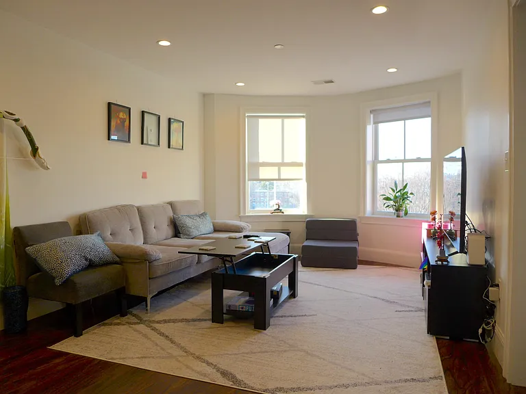 1920 Washington St #3 — Photo 1