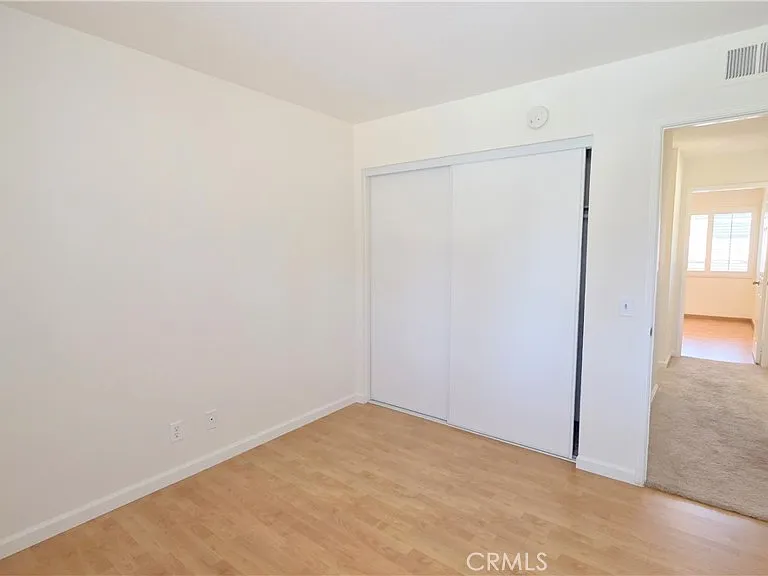 335 Eola Dr — Photo 23