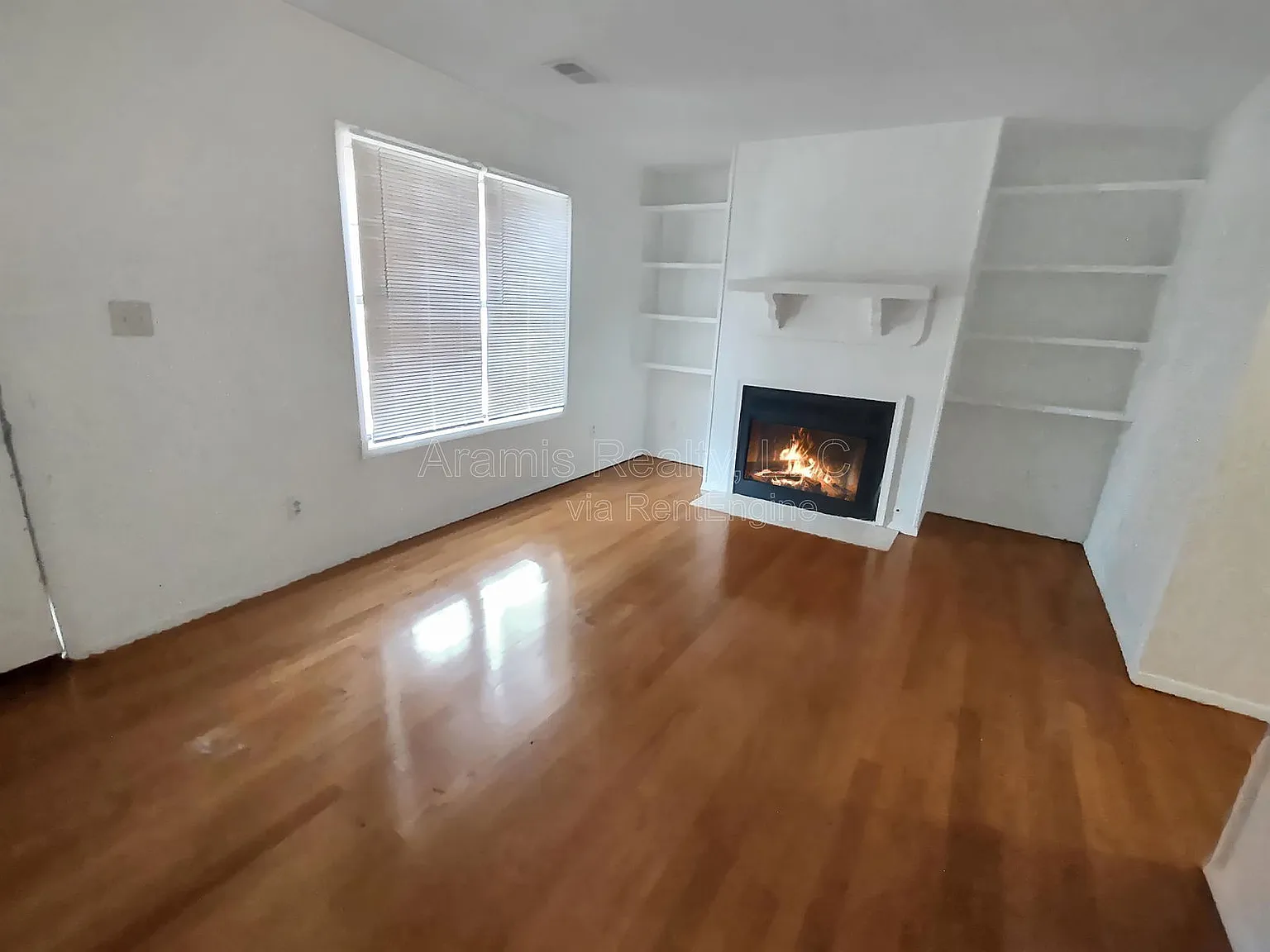 3 bed, 2.5 bath, 1700 sqft, $1,350 — Photo 4
