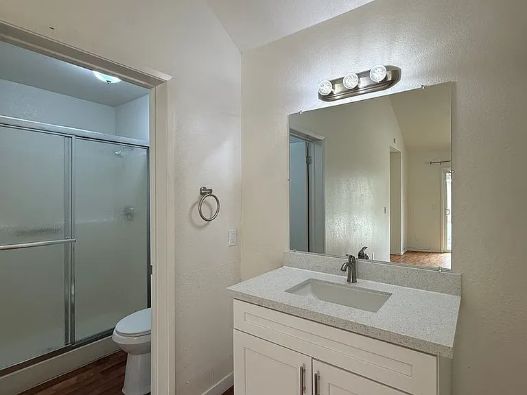 1422 Eagle Ct — Photo 27