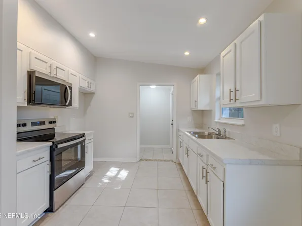 7822 DUBOIS Drive, Jacksonville, FL 32221