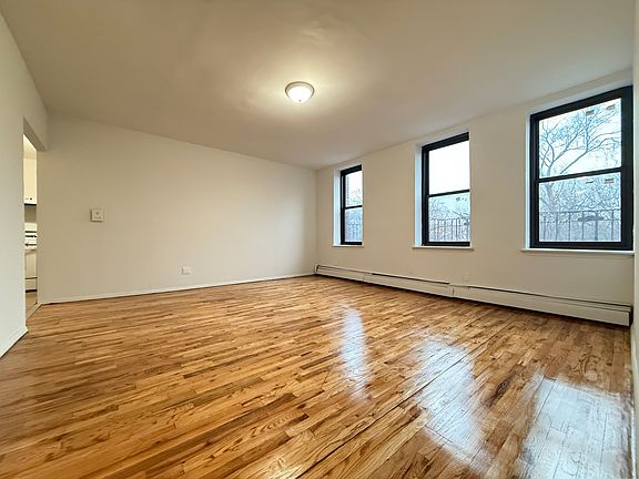 2nd image of 148 Parkside Ave APT 4E