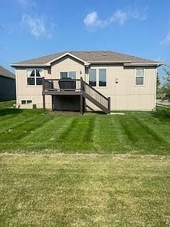 5th image of 804 SW Green Meadows Dr