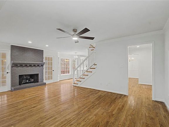 5th image of 412 Pheasant Run SE