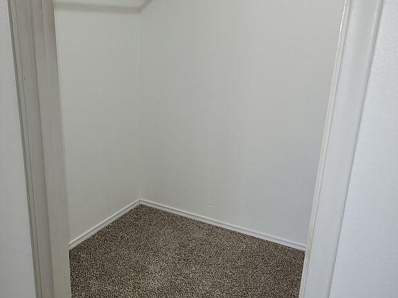 5th image of 3201 W Christy Dr