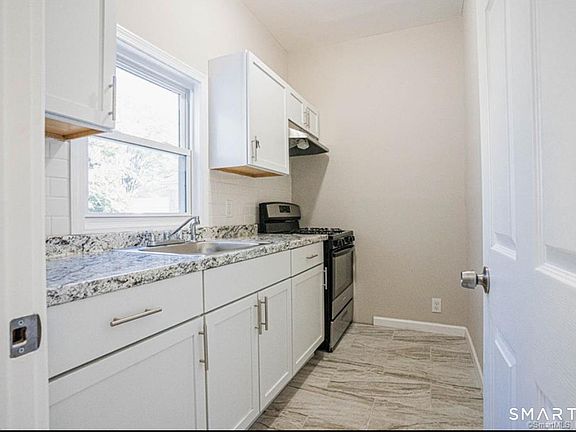 5th image of 34 Sisson Avenue