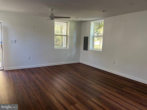 3rd image of 355 Kyle Rd