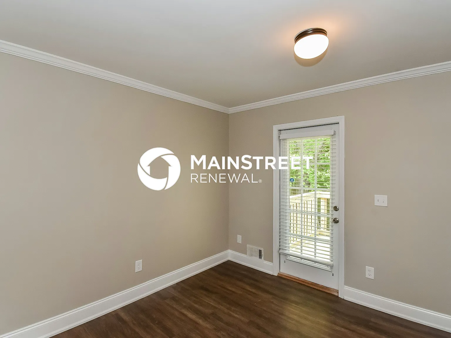 308 Westwood Ct — Photo 4