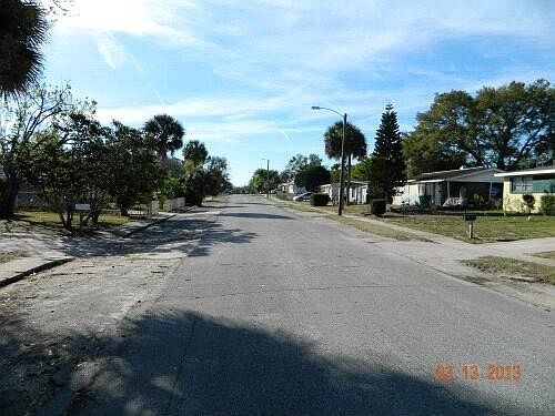 3rd image of 1017 Lewis Dr