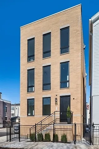1244 W Huron St #1 — Photo 1