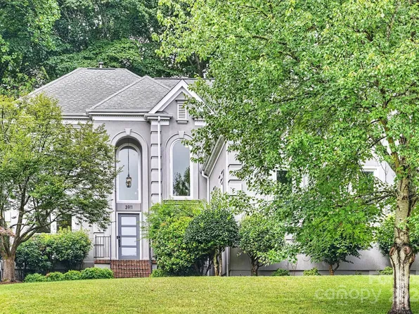 3911 Cambridge Hill Ln, Charlotte, NC 28270
