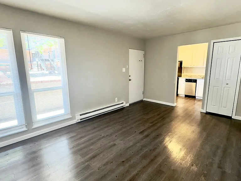 Arcadia Dell Apartments — Photo 8
