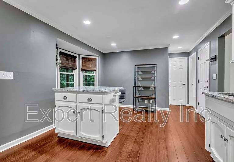 5501 Heath Row Dr — Photo 24