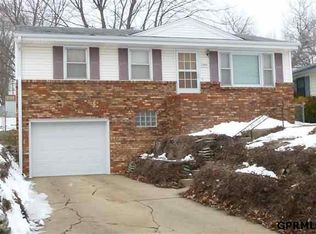 5324 S 52nd St, Omaha, NE 68117