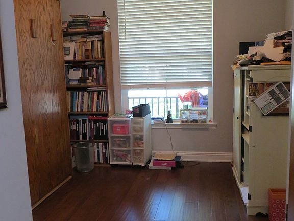 1st Floor Bedroom/Office