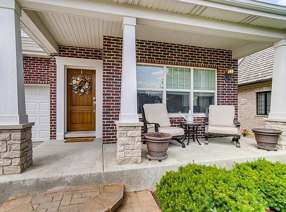 2nd image of 612 Nelson Cir