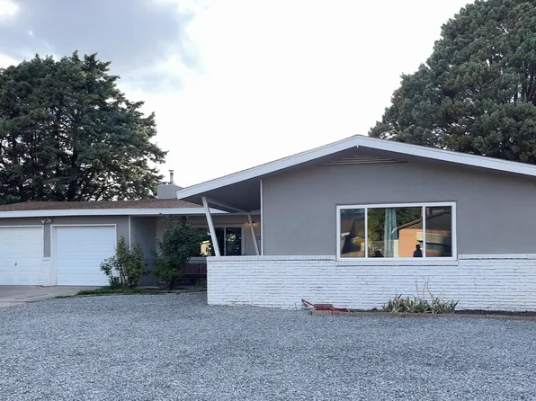 1105 Mesilla St NE, Albuquerque, NM 87110