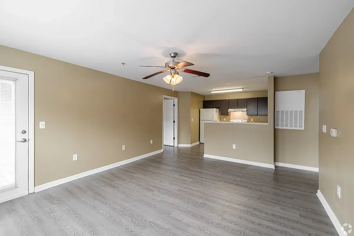 Hanover Ridge Apartments — Photo 4