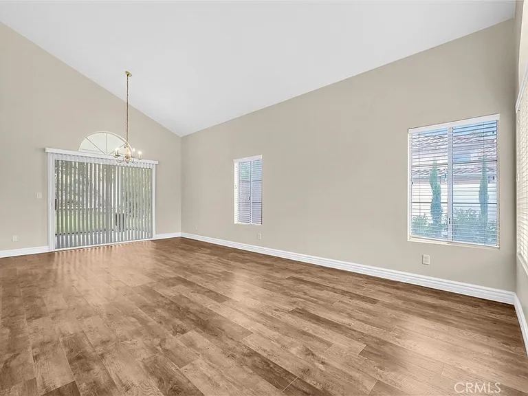 1070 Cannon Rd — Photo 7