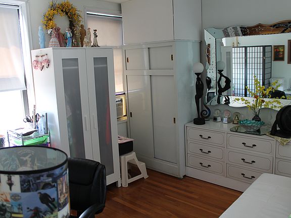 3rd image of 2680 E 19th St APT 4D