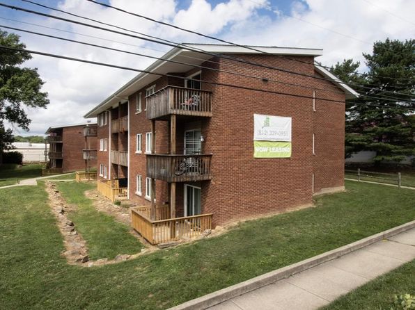 Town & Country Apartments | 120 S Kingston Dr, Bloomington, IN