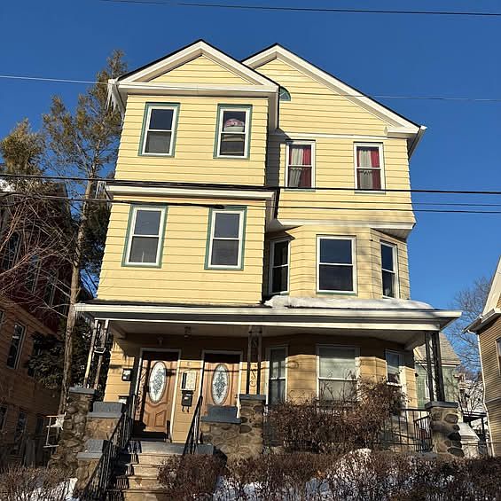 1st image of 37 Eastwood Ave #3