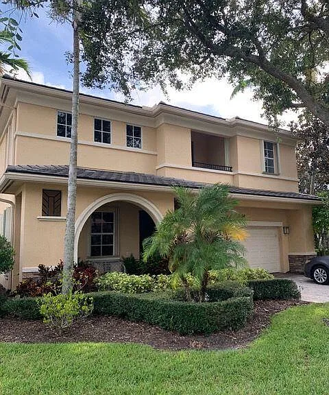1136 Vintner Blvd — Photo 1