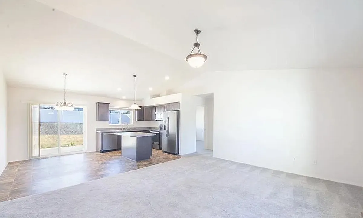 Building Photo - 3411 Glacier Dr